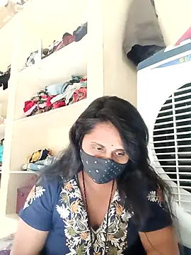 Snapshot of Indiantina chatting on November 10, 9:41 am Indiantina online show from November 10, 9:41 am