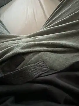 j1991j online show from April 8, 10:48 am