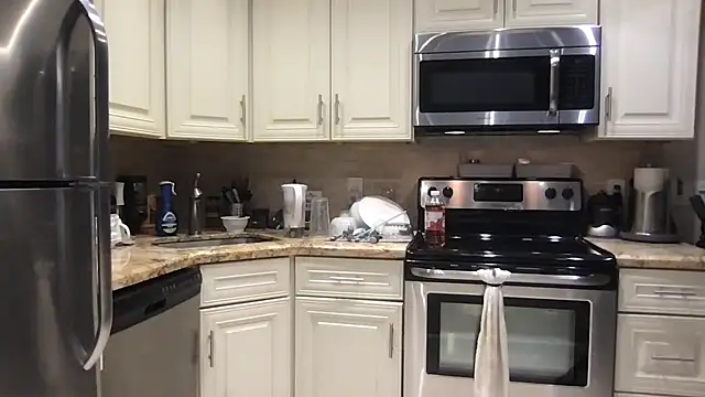 BigGuyMuscle online show from November 19, 8:53 pm