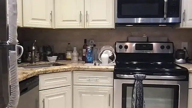 BigGuyMuscle online show from April 9, 8:58 pm