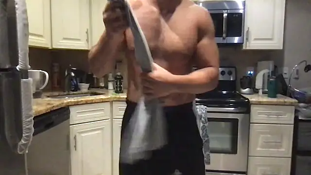 BigGuyMuscle online show from May 30, 6:27 pm