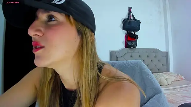 andrea hills online show from July 22, 2:36 am