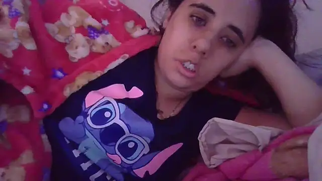 Snapshot of annarose19 chatting on December 28, 10:13 pm annarose19 online show from December 28, 10:13 pm