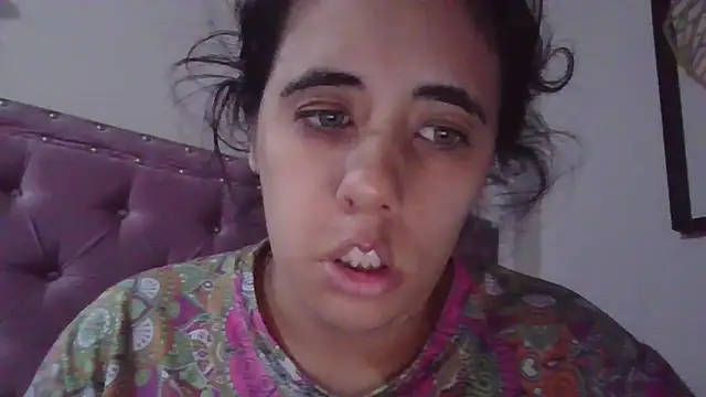 Snapshot of annarose19 chatting on January 7, 11:45 pm annarose19 online show from January 7, 11:45 pm