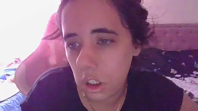 Snapshot of annarose19 chatting on January 10, 4:51 pm annarose19 online show from January 10, 4:51 pm