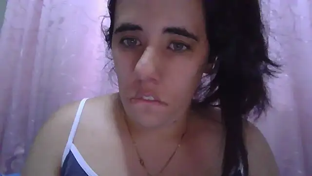 Snapshot of annarose19 chatting on January 14, 11:16 pm annarose19 online show from January 14, 11:16 pm