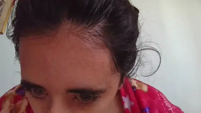 Snapshot of annarose19 chatting on January 16, 4:18 pm annarose19 online show from January 16, 4:18 pm