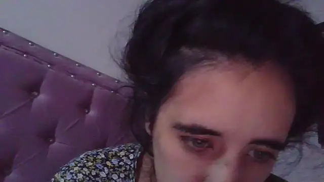 Snapshot of annarose19 chatting on January 17, 11:29 pm annarose19 online show from January 17, 11:29 pm