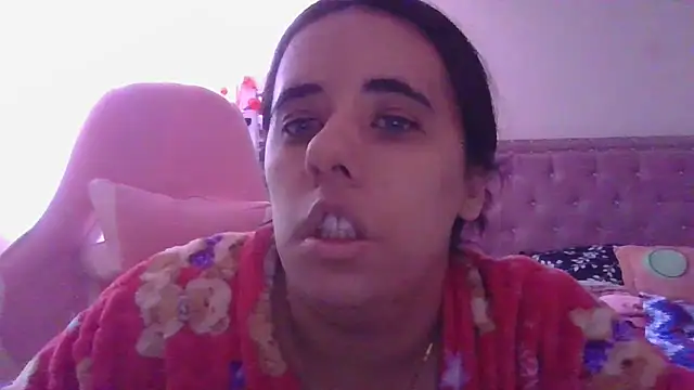 Snapshot of annarose19 chatting on January 22, 5:38 pm annarose19 online show from January 22, 5:38 pm