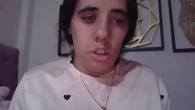 Snapshot of annarose19 chatting on January 28, 11:28 pm annarose19 online show from January 28, 11:28 pm