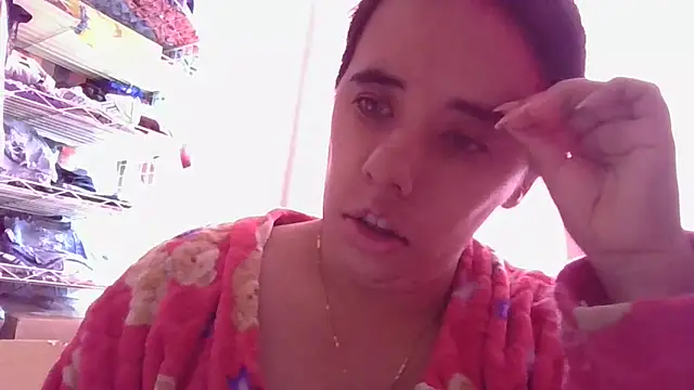 Snapshot of annarose19 chatting on January 31, 5:53 pm annarose19 online show from January 31, 5:53 pm