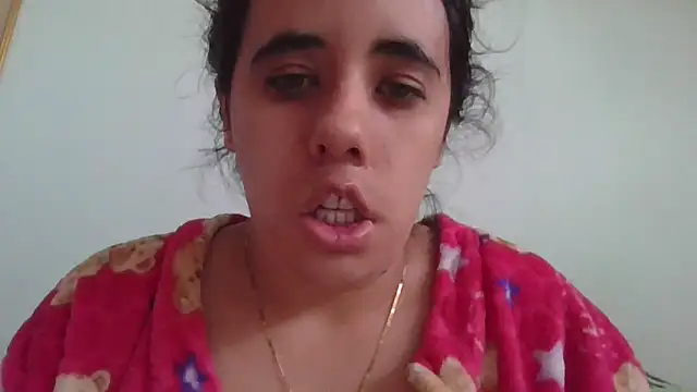 Snapshot of annarose19 chatting on February 4, 3:26 pm annarose19 online show from February 4, 3:26 pm