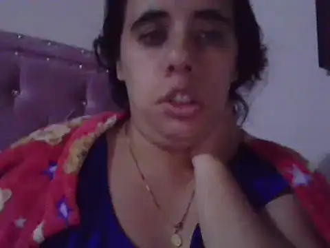 Snapshot of annarose19 chatting on February 14, 12:51 am annarose19 online show from February 14, 12:51 am