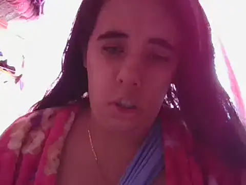 Snapshot of annarose19 chatting on February 18, 3:43 pm annarose19 online show from February 18, 3:43 pm