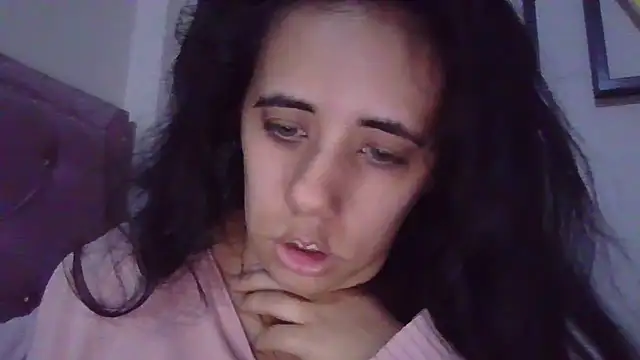 Snapshot of annarose19 chatting on February 21, 12:16 am annarose19 online show from February 21, 12:16 am