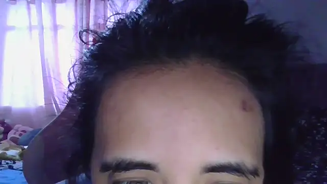 Snapshot of annarose19 chatting on March 12, 11:01 pm annarose19 online show from March 12, 11:01 pm