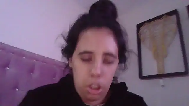 Snapshot of annarose19 chatting on March 15, 2:35 am annarose19 online show from March 15, 2:35 am