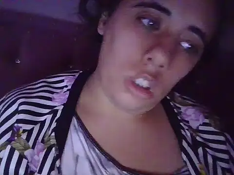 Snapshot of annarose19 chatting on March 20, 10:51 pm annarose19 online show from March 20, 10:51 pm