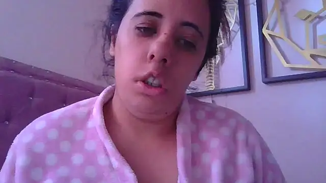 Snapshot of annarose19 chatting on October 4, 5:11 pm annarose19 online show from October 4, 5:11 pm