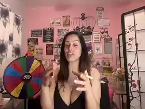 Snapshot of latinacubana chatting on January 24, 8:02 am latinacubana online show from January 24, 8:02 am