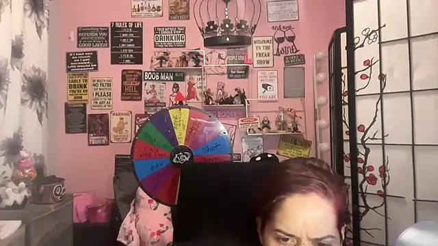 Snapshot of latinacubana chatting on February 21, 11:01 am latinacubana online show from February 21, 11:01 am