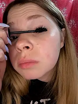 Zuli Kiska online show from April 6, 6:53 pm