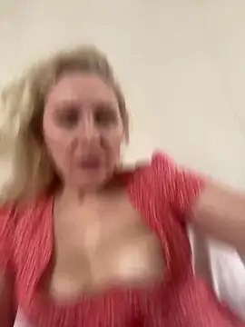 YourBlondee online show from March 26, 3:34 am