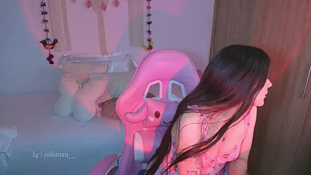 iriswest  online show from March 20, 11:42 pm