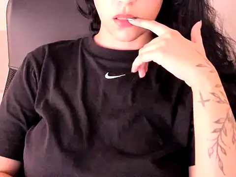 Kristenbr online show from April 8, 11:16 pm