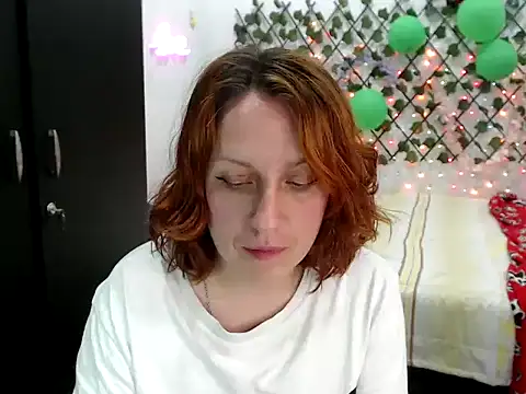 kittykalor09 online show from March 22, 3:21 am