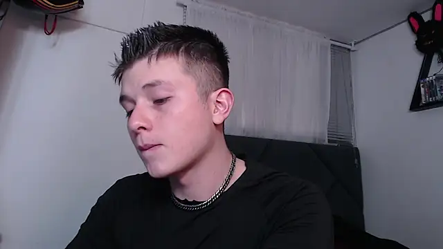 Snapshot of MathewCollin chatting on January 9, 10:22 pm MathewCollin online show from January 9, 10:22 pm