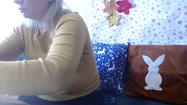 QueenLana online show from February 10, 9:46 am