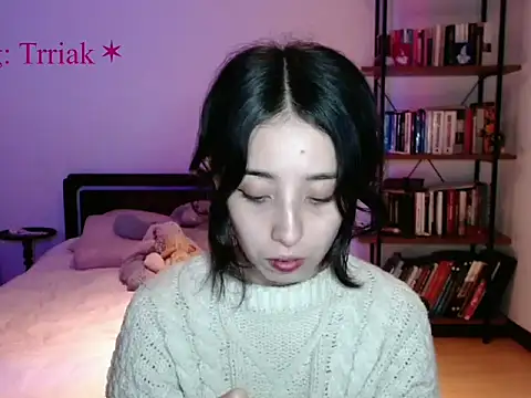 babyluna 8 8 online show from April 18, 6:50 am