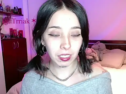 babyluna 8 8 online show from April 22, 12:57 am