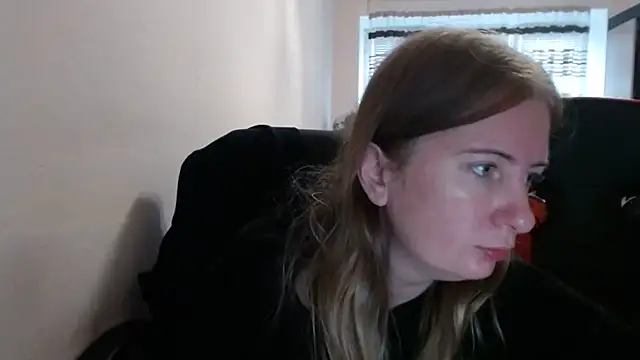 PeterAndJen online show from October 9, 8:01 am