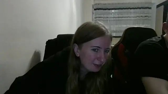 PeterAndJen online show from October 22, 7:13 pm