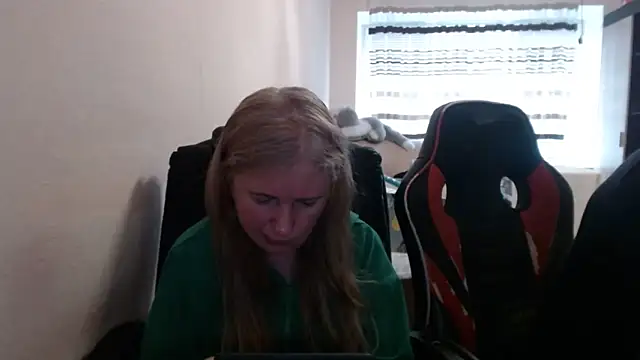 PeterAndJen online show from April 17, 5:05 pm