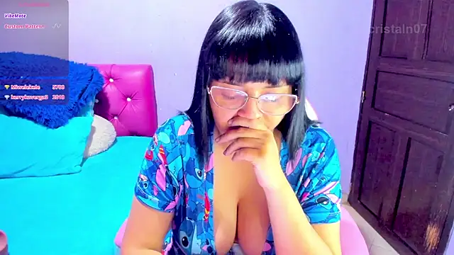 crissn0707 online show from April 6, 12:41 am