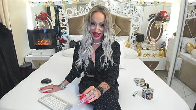 Snapshot of hotgirlsmoking_69xxx chatting on January 5, 1:47 pm hotgirlsmoking 69xxx online show from January 5, 1:47 pm