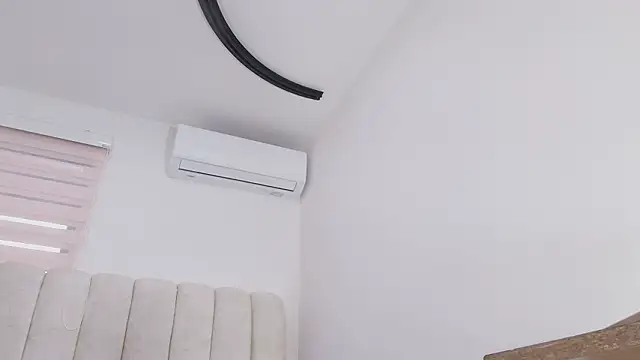 timkerbell  online show from February 20, 7:14 pm