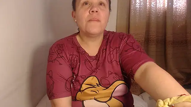 agathamiller01 online show from February 20, 4:29 pm