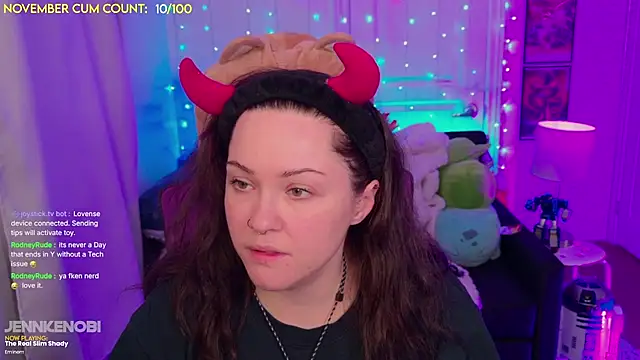 JennKenobi online show from November 7, 3:56 pm