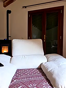 kylie blck online show from December 21, 6:37 pm