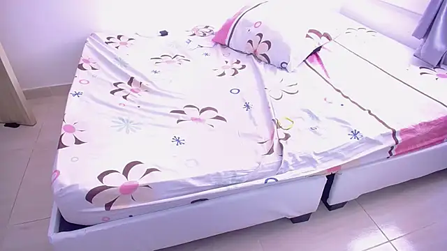 Snapshot of dayanasanz chatting on March 19, 6:55 pm dayanasanz online show from March 19, 6:55 pm