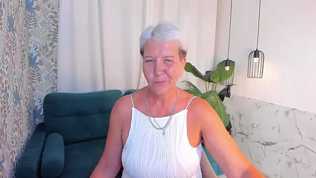 Snapshot of KathySunn chatting on July 17, 2:13 pm KathySunn online show from July 17, 2:13 pm