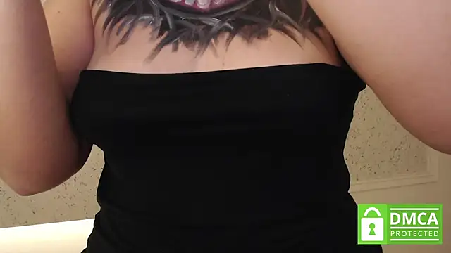 Snapshot of mollywayne chatting on October 30, 4:52 pm mollywayne online show from October 30, 4:52 pm