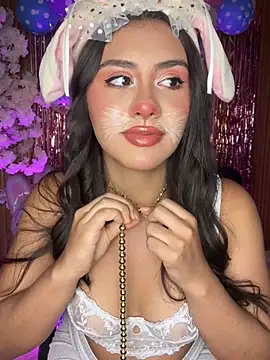 Ambar pe  online show from April 4, 2:32 am