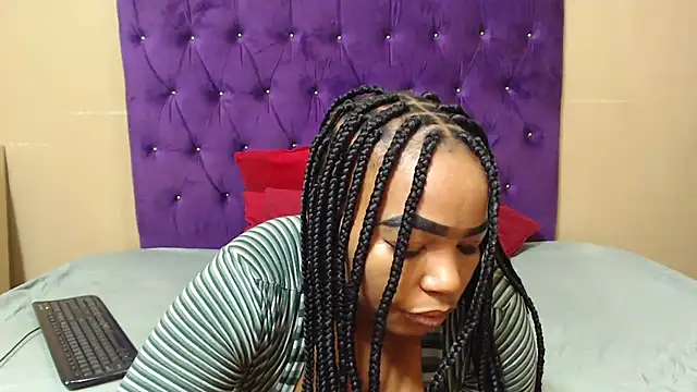 Snapshot of EBONYBUSTYY chatting on June 26, 6:01 pm EBONYBUSTYY online show from June 26, 6:01 pm