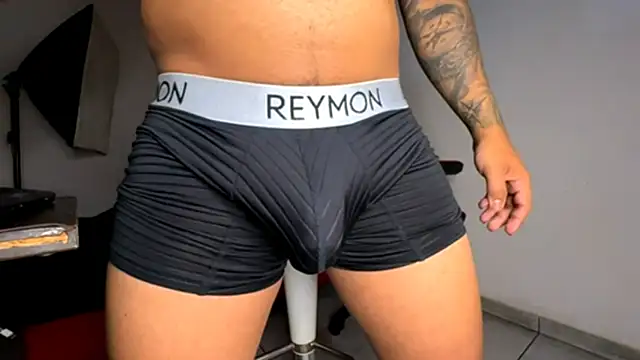 jordylatin20 online show from October 3, 1:02 am