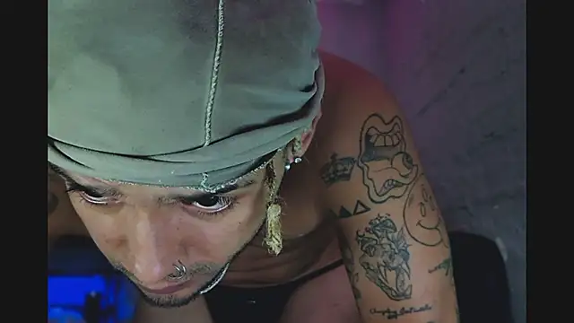 DanielsCock420 online show from April 16, 2:56 am